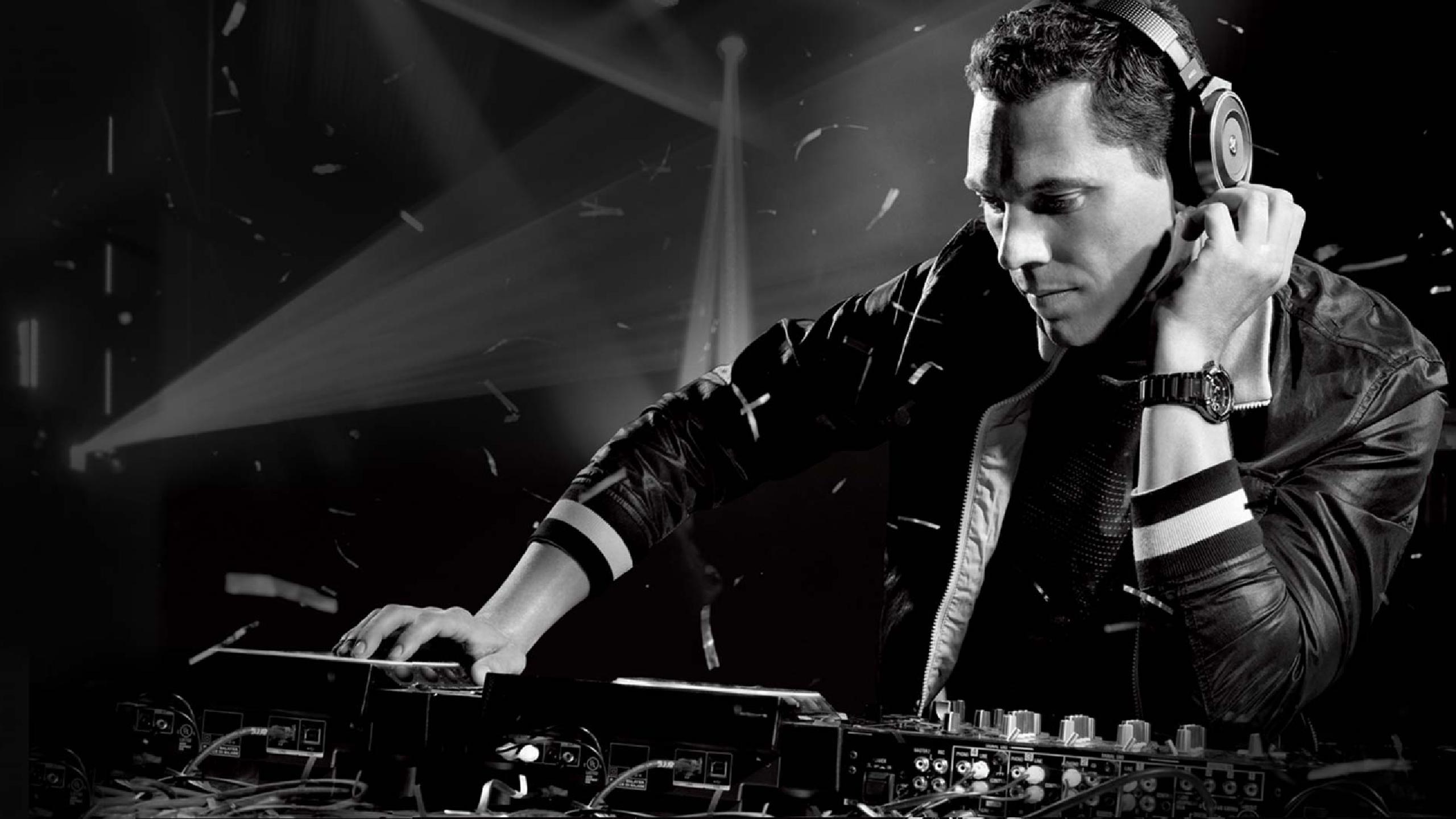 Хз дж. Тиесто диджей Тиесто. Тиесто 2023. DJ Tiesto 2020. Tiesto 2007.